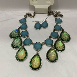 New.earring/necklace